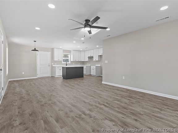 4th image of 113 Jasper St