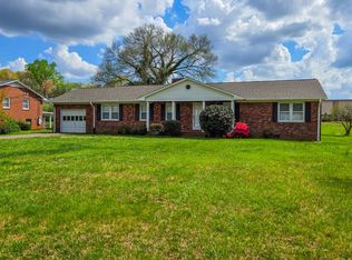 2460 Sedalia Dr, Clemmons, NC 27012