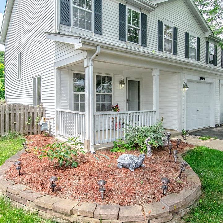 1st image of 22320 W Niagara Ct
