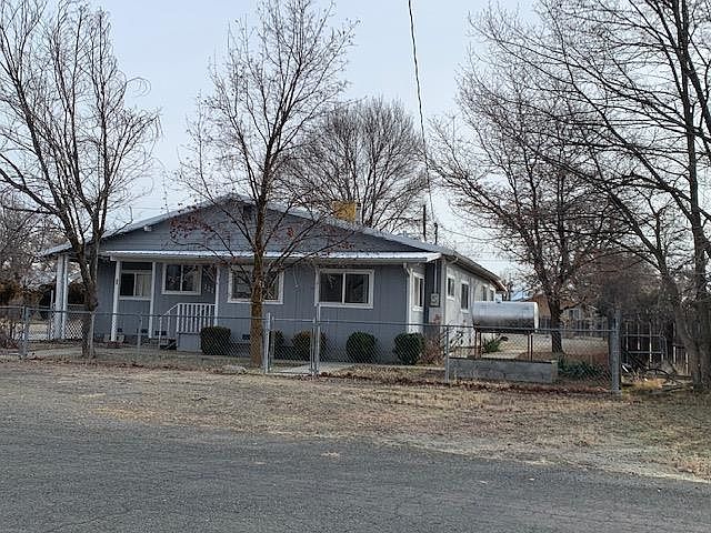 1st image of 121 N 13th St