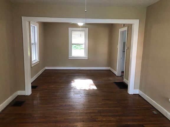 2nd image of 2205 Alameda Ave