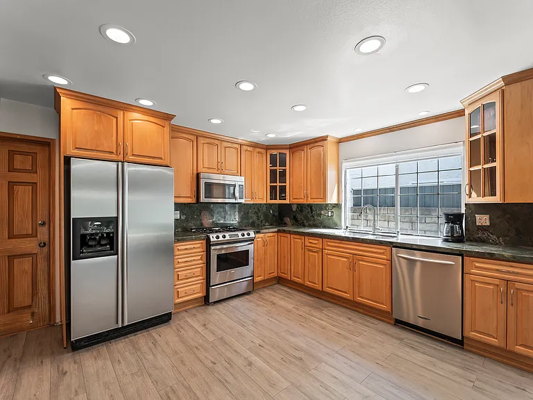 7007 Royer Ave — Photo 13