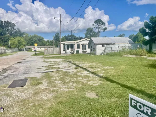 135 Howard Ave, Houma, LA 70363