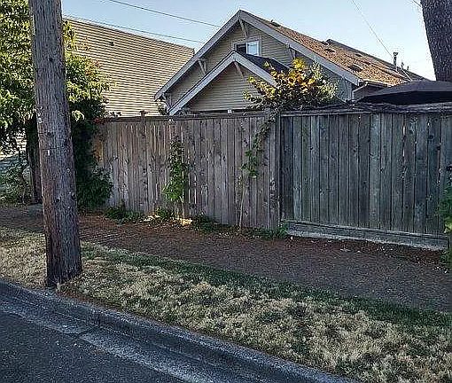 2nd image of 8318 S Park Ave