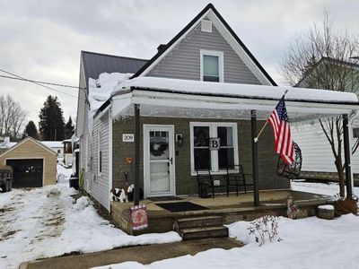 209 State St, Russell, PA, 16345