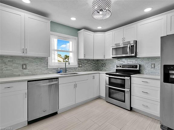 5th image of 1494 Trafalgar LN #C