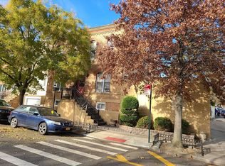 229 Vanderbilt St, Brooklyn, NY 11218