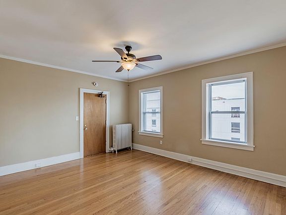 2nd image of 2464 Harney St APT 34