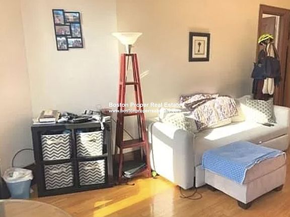 470 Beacon St. #5 Boston - Back Bay Unit Photo 3