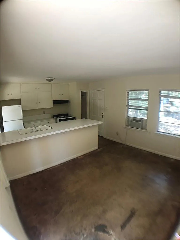 1 bed, 1.0 bath, 440 sqft, $1,000 — Photo 3