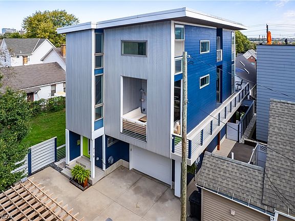 2nd image of 716 University Ct