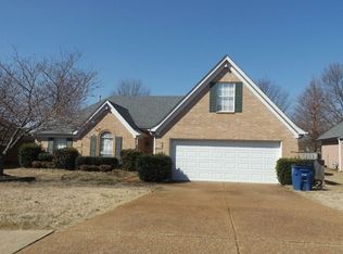 9091 Hickory Dr, Olive Branch, MS 38654
