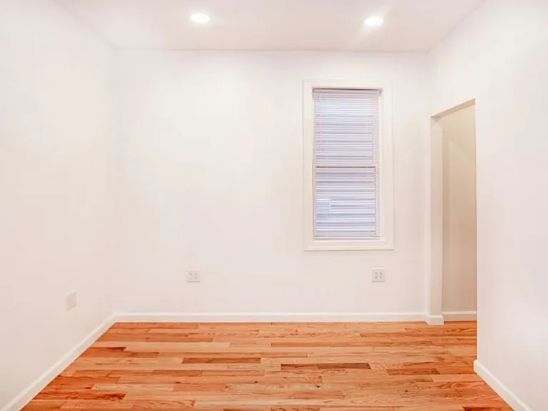 3 Montclair Ave #2 — Photo 7