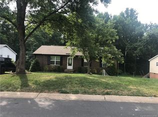 9017 Windsong Dr, Charlotte, NC 28273