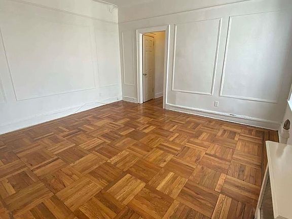 4th image of 27-20 23rd St #4E