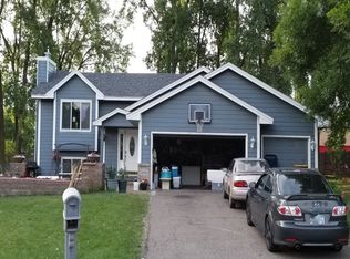 1204 Parkwood Ct, Burnsville, MN 55337