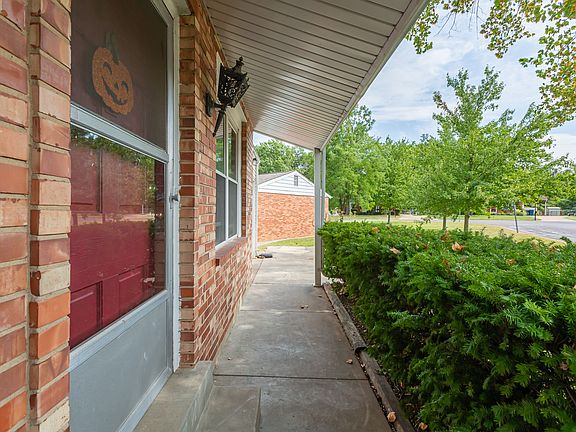 3rd image of 4407 Brooktop Ln