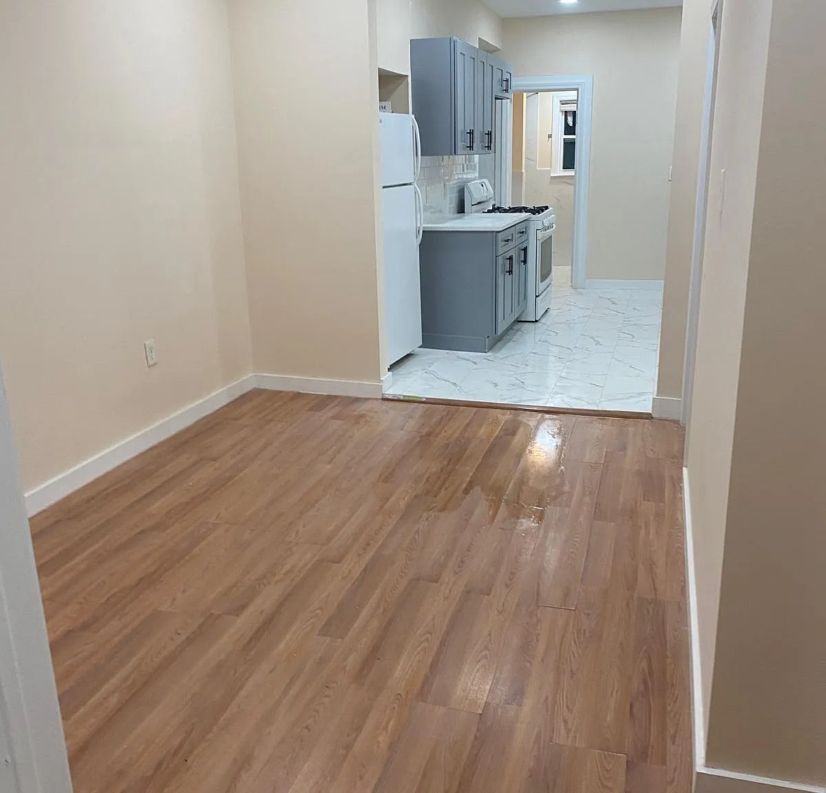 4 bed, 1100 sqft, $2,400 — Photo 3