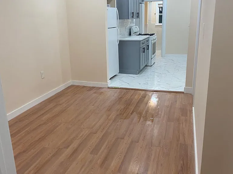 85 Clifton Ave — Photo 3