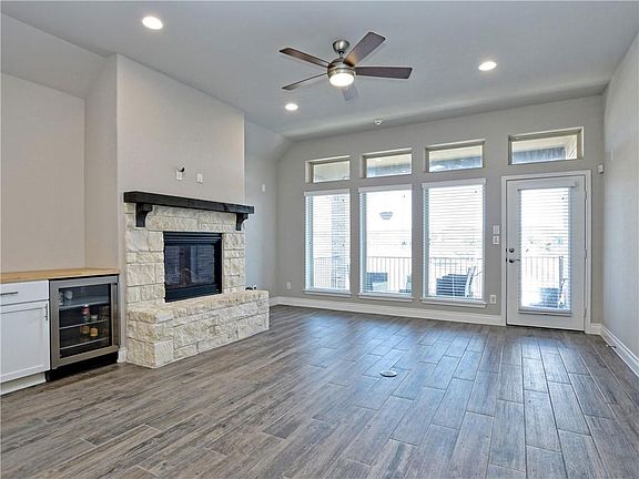 5th image of 5601 Traviston Ct
