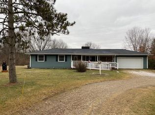 3820 Sutton Rd, Dryden, MI 48428
