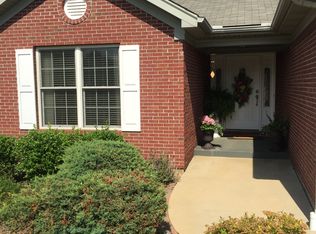 112 Windamere Cir, Bedford, IN 47421