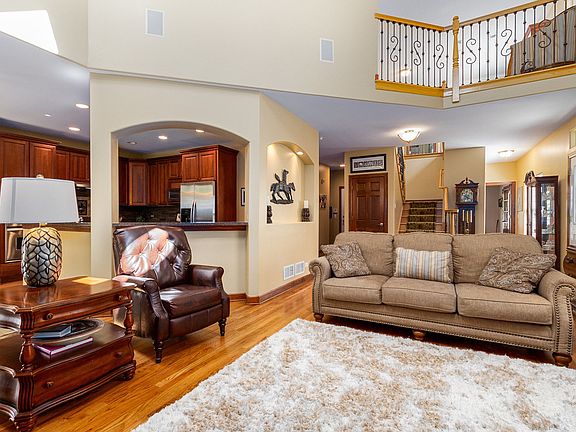 5th image of 24805 Ironwood Ct #0