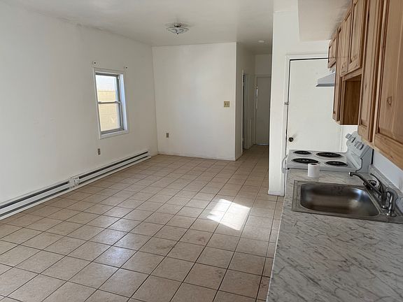 4th image of 243 S 1st Floor Wyoming St