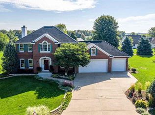 13706 N Wild Spruce Ct, Chillicothe, IL 61523