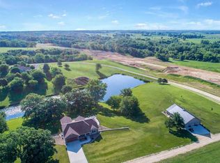 591 Sutliff Rd, Lisbon, IA 52253
