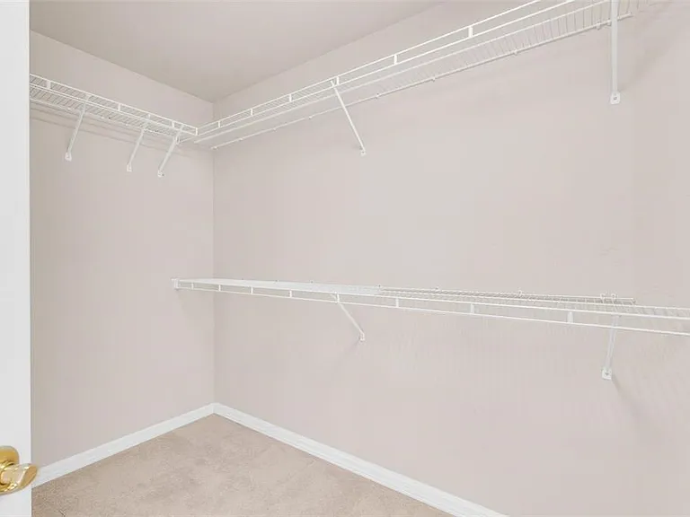 3865 Winding Lake Cir — Photo 14