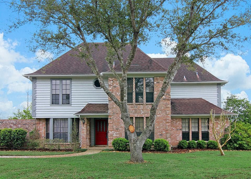 1st image of 203 E Viejo Dr