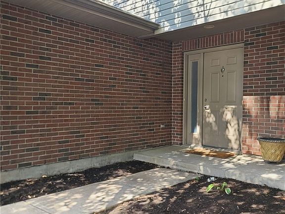 2nd image of 24 Robinwood Ct