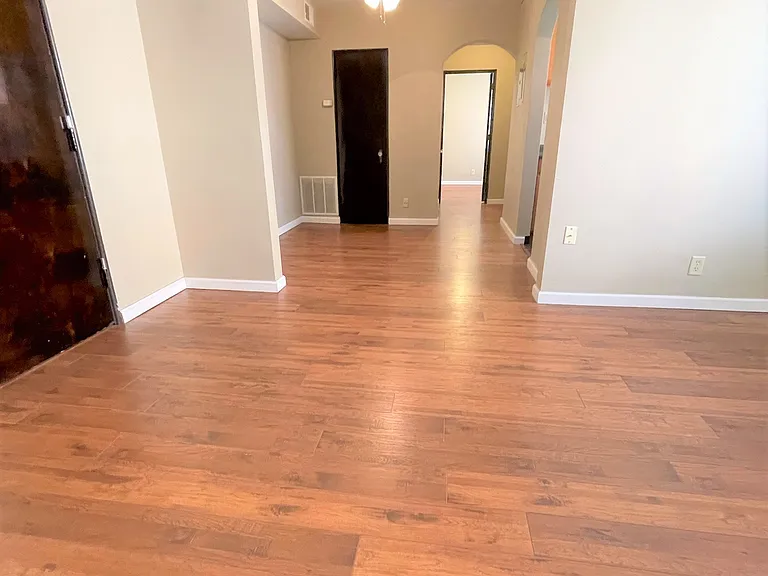 5712 Phillips Ave #B9 — Photo 96