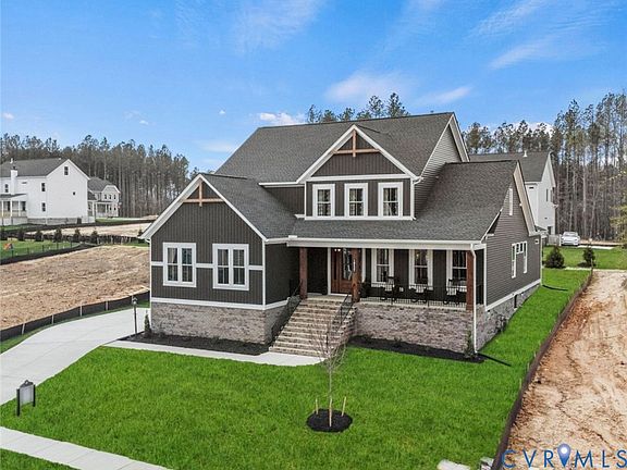 2nd image of 18537 Cove Creek Dr