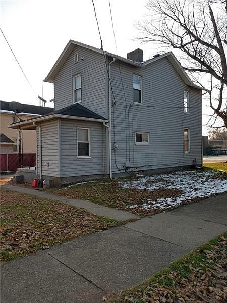 2nd image of 901 S Mercer St