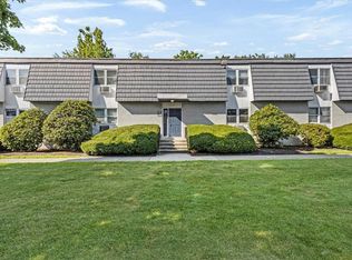 15 White Gate Dr APT F, Wappingers Falls, NY 12590