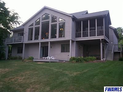 Large views from rear