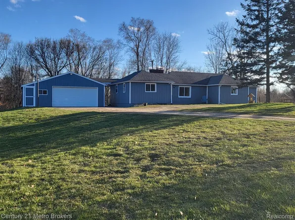 3811 Davison Rd, Lapeer, MI 48446