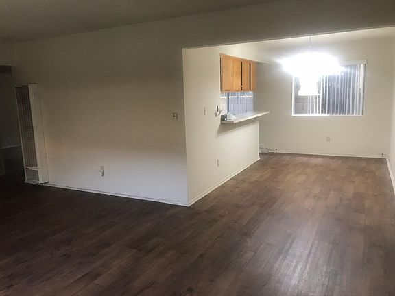 3rd image of 2104 Gates Ave APT B
