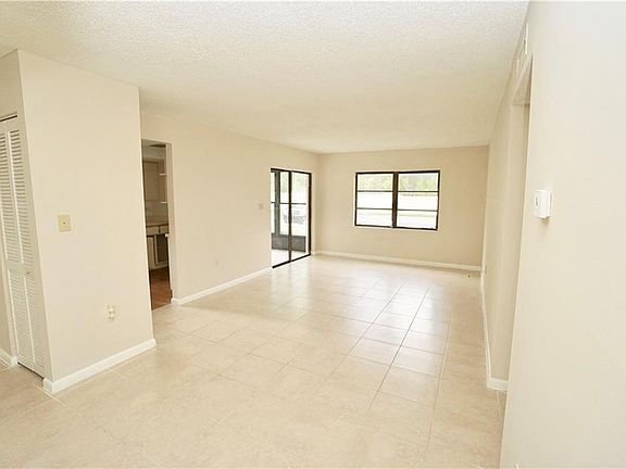 3rd image of 2650 Countryside Blvd APT E101