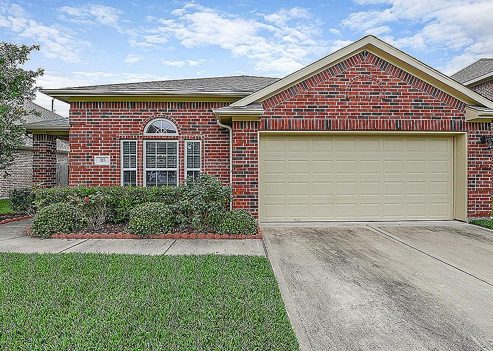 1st image of 525 Reddingwood Ln