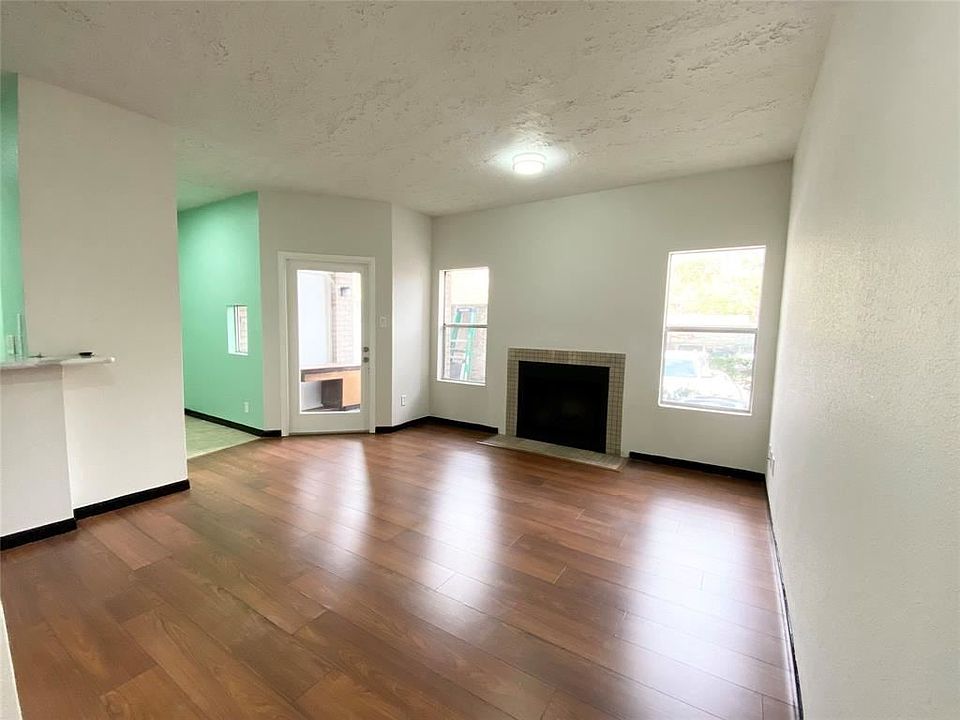 1st image of 2021 Spenwick Dr APT 216