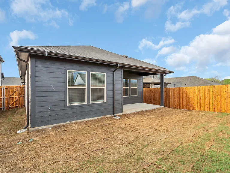 500 Weller Rd — Photo 19