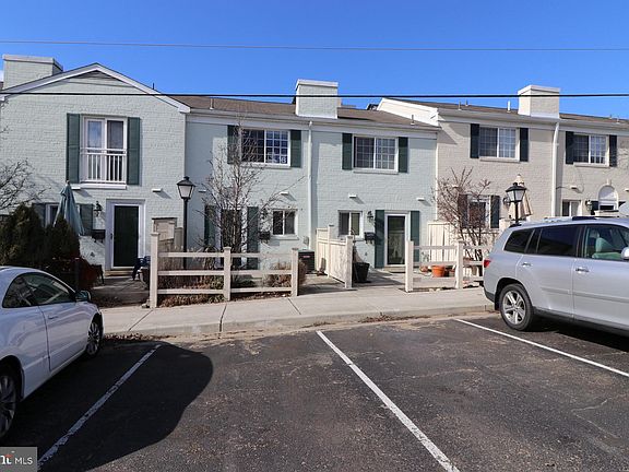 2nd image of 1511 N Van Dorn St #A