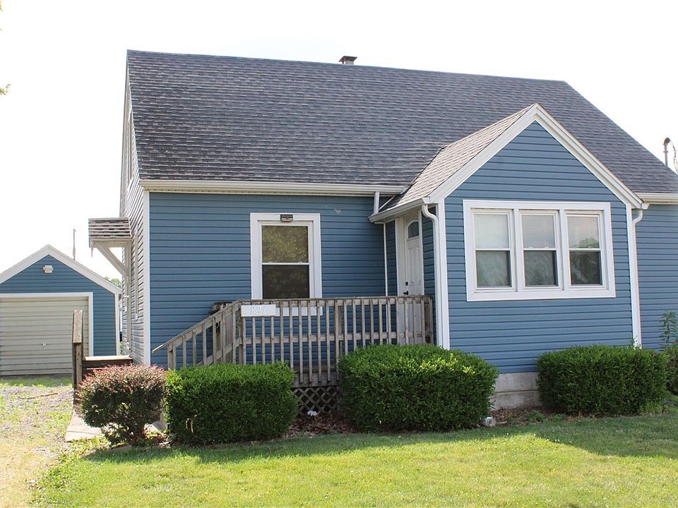 1st image of 821 N 2nd St