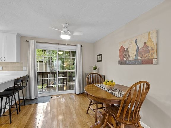 4th image of 129 Heritage Dr