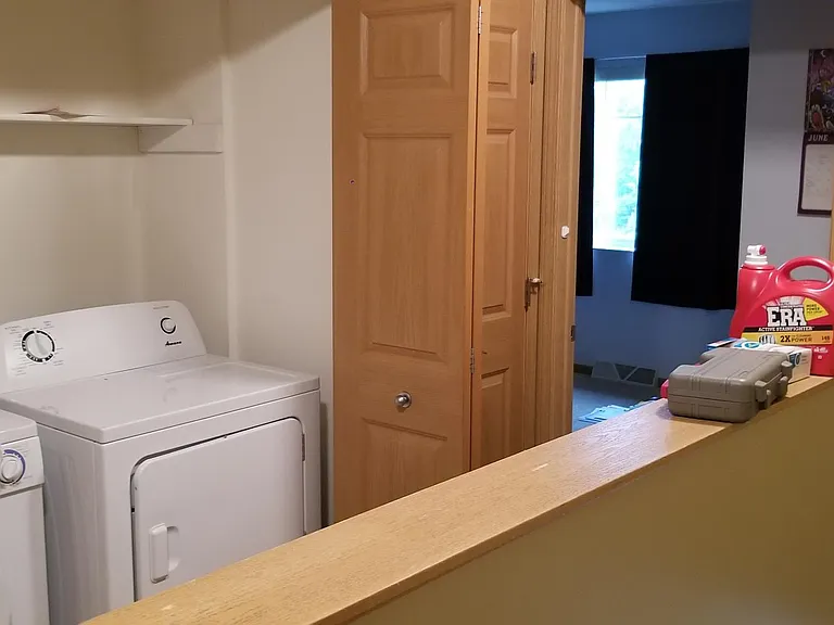 5749 Lexington St — Photo 11