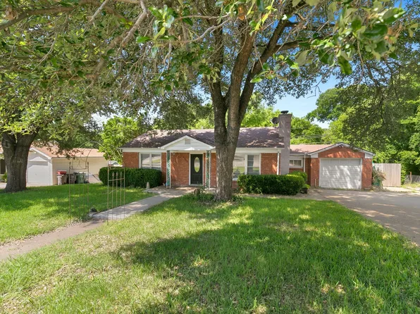 1715 Glenwick Dr, Fort Worth, TX 76114