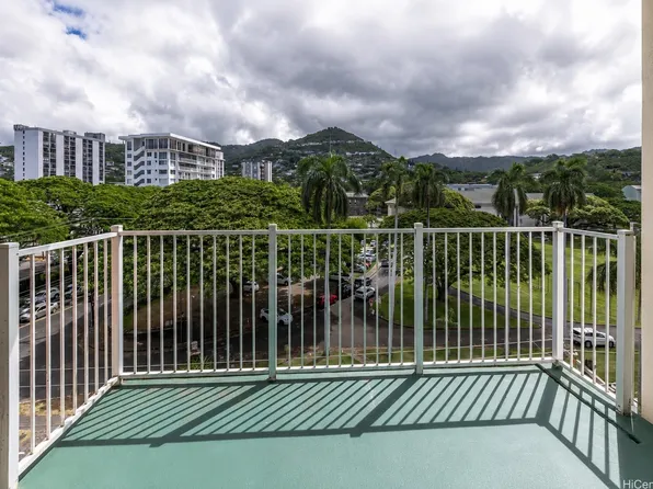 1535 Punahou St APT 704, Honolulu, HI 96822